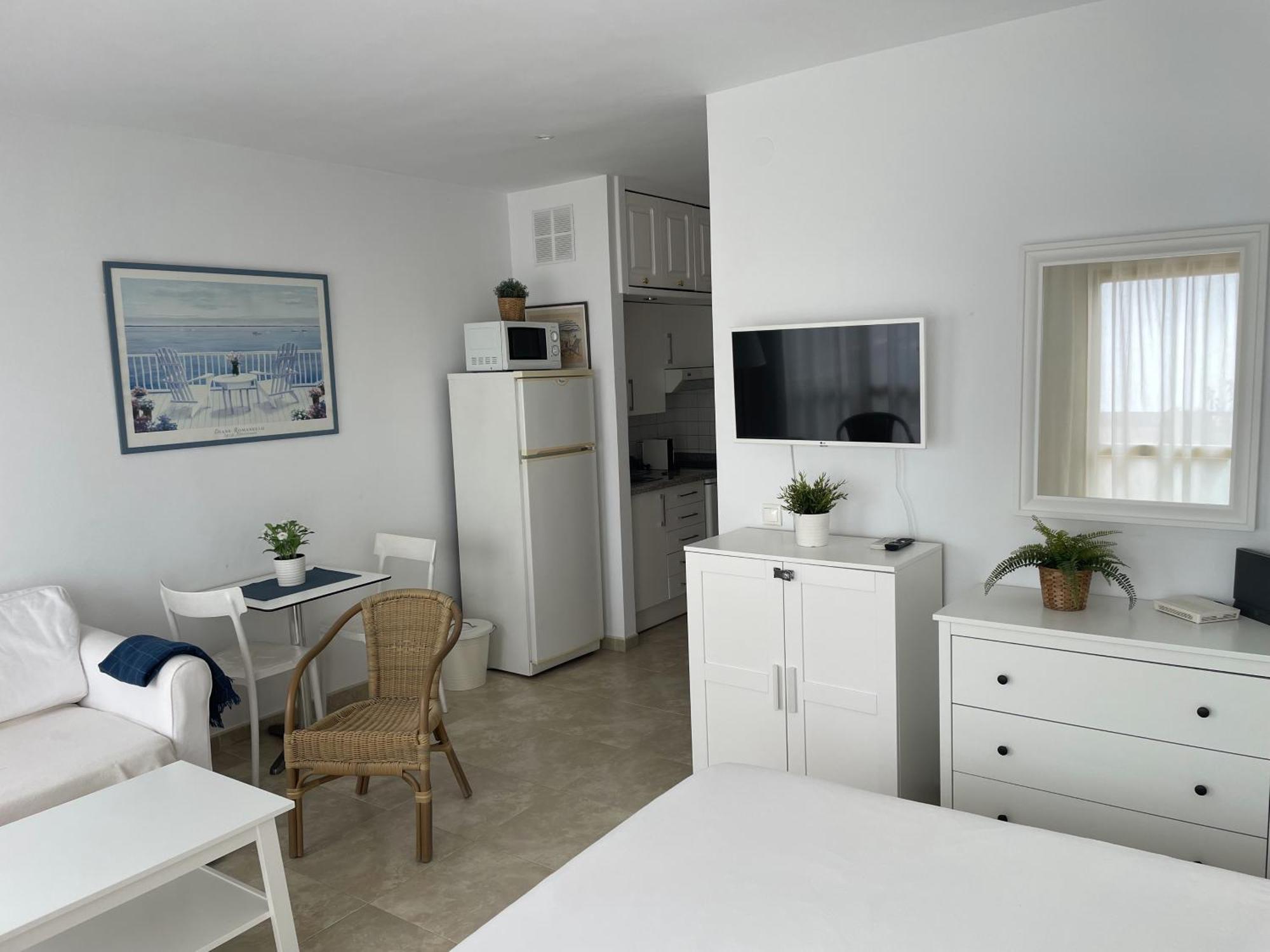 Estudio Con Insuperables Vistas Al Mar: Aparcamiento Marbella Luaran gambar