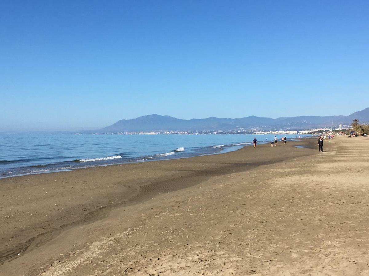 Estudio Con Insuperables Vistas Al Mar: Aparcamiento Marbella Luaran gambar