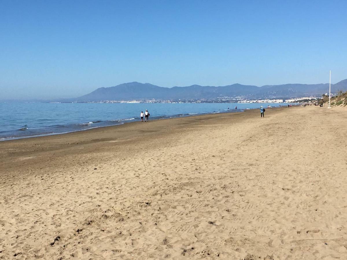 Estudio Con Insuperables Vistas Al Mar: Aparcamiento Marbella Luaran gambar